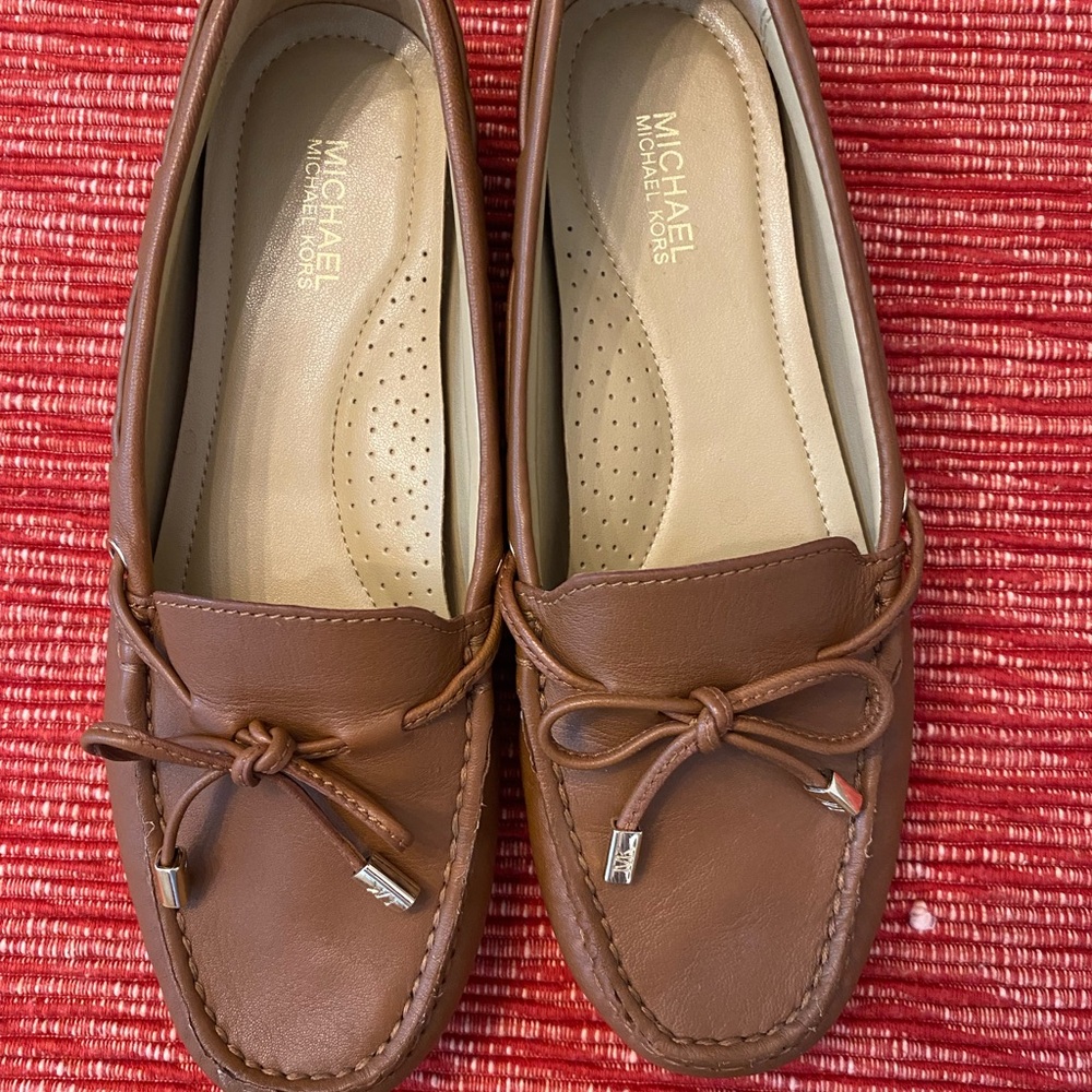 Michael Kors
Women's Sutton Moccasin Flat Loafers - Picture 6 of 11